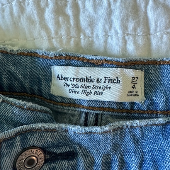 Abercrombie and Fitch jeans - Picture 3 of 3
